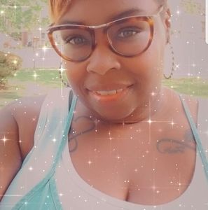 Meet your Posher, Nora